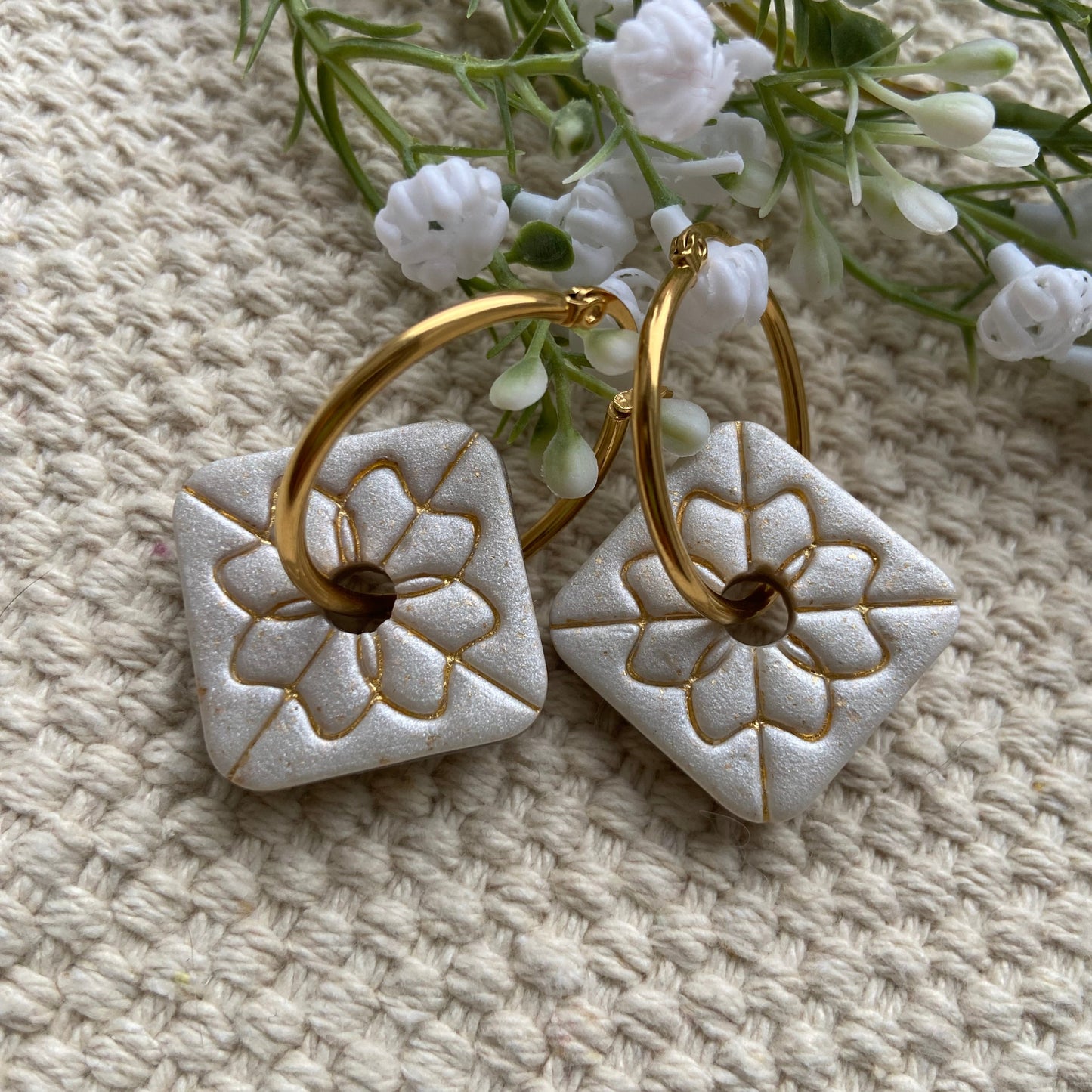 Boucles d'oreilles anneaux et "Tuiles Florales"