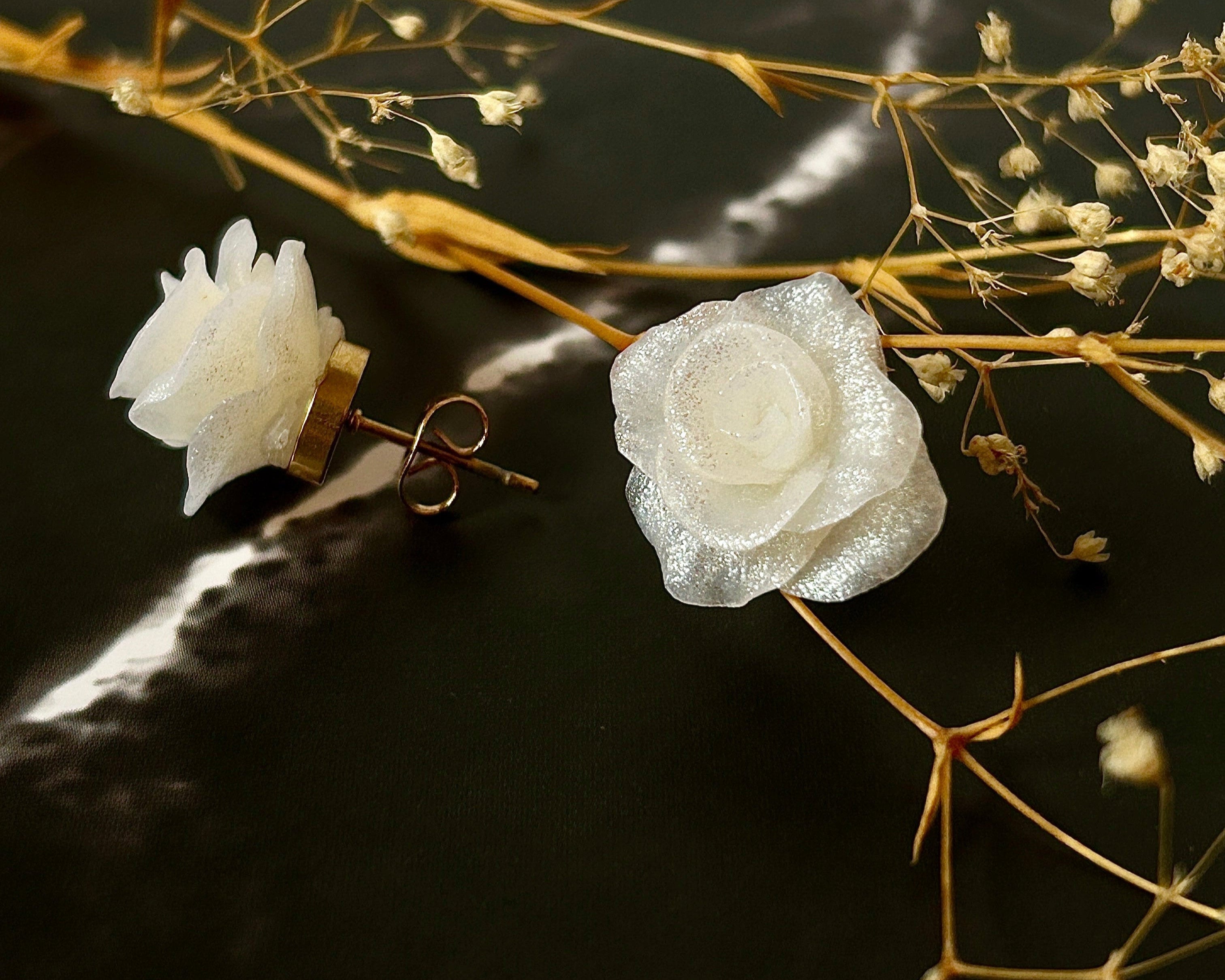 Boucles d'oreilles florales en argile polymère façonnées à la main à Québec