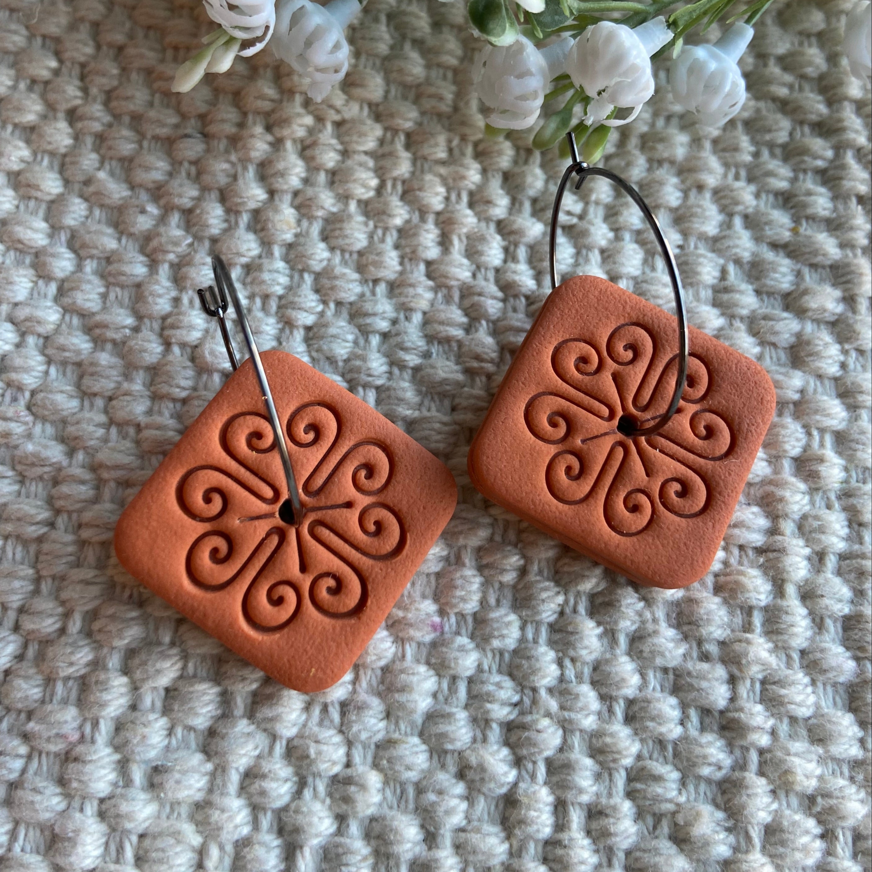 Tuiles Florales – Terracotta